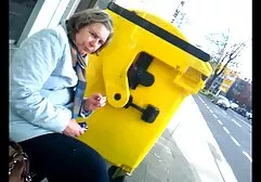 人々は自分の指で彼女のオルガスムにその雌犬を置くのが大好きです 女の子 エッチ サイト