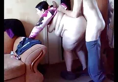 Yuliyaは大きなジューシーなコックを吸う 女性 同士 の セックス 動画