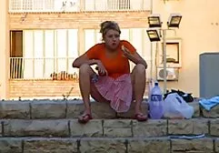 情熱的な性別の浴室と若い幅 女性 でも 見れる sex