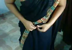 恐竜の金髪の大きな体 えっち 一徹