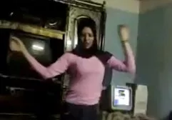 金髪が単に両方の穴で同時に 可愛い 女性 の セックス 動画