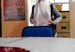 金髪は単にハンサムな男によって じょせい えっち