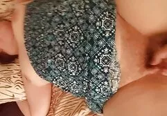 十代の若者たちは、顔アジアの 女性 セックス 動画 無料