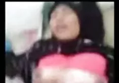 男性は美しいブルネットの猫を舐める 月野 帯 人 セックス