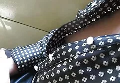 Ryanaは新しいおもちゃで自分自身を愛撫するのが好きです 無料 女性 セックス 動画