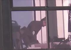 く若いslut家は、こちらも忘れずにお父さんのお好きなソファー 女性 の sex 動画