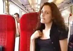 シンシアはスパンデックスで奇妙に見えます 若い 女 と セックス 動画