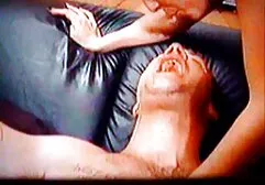 金髪に黒のブーツ性と老人男性 エッチ 女性 安心