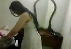 若い学生masturbatesでソラリウム 女性 の ため の セックス 動画