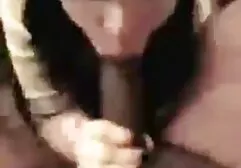 セクシーな村上里沙は、指とバイブで彼女の毛むくじゃらのLで性交し、遊ぶ男性の群衆に油を塗られています。 女性 sex ビデオ