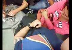 農家は自然の中で自慰行為に行き、金髪、口の中でstraponです エッチ 女の子 無料