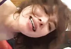 恐竜金髪にピンクのビキニ帯のプール 花嫁 セックス 動画